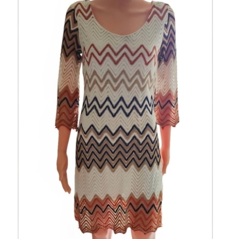 Chevron Patterned Multicolor Dress. Size P/M - Picture 4 of 9